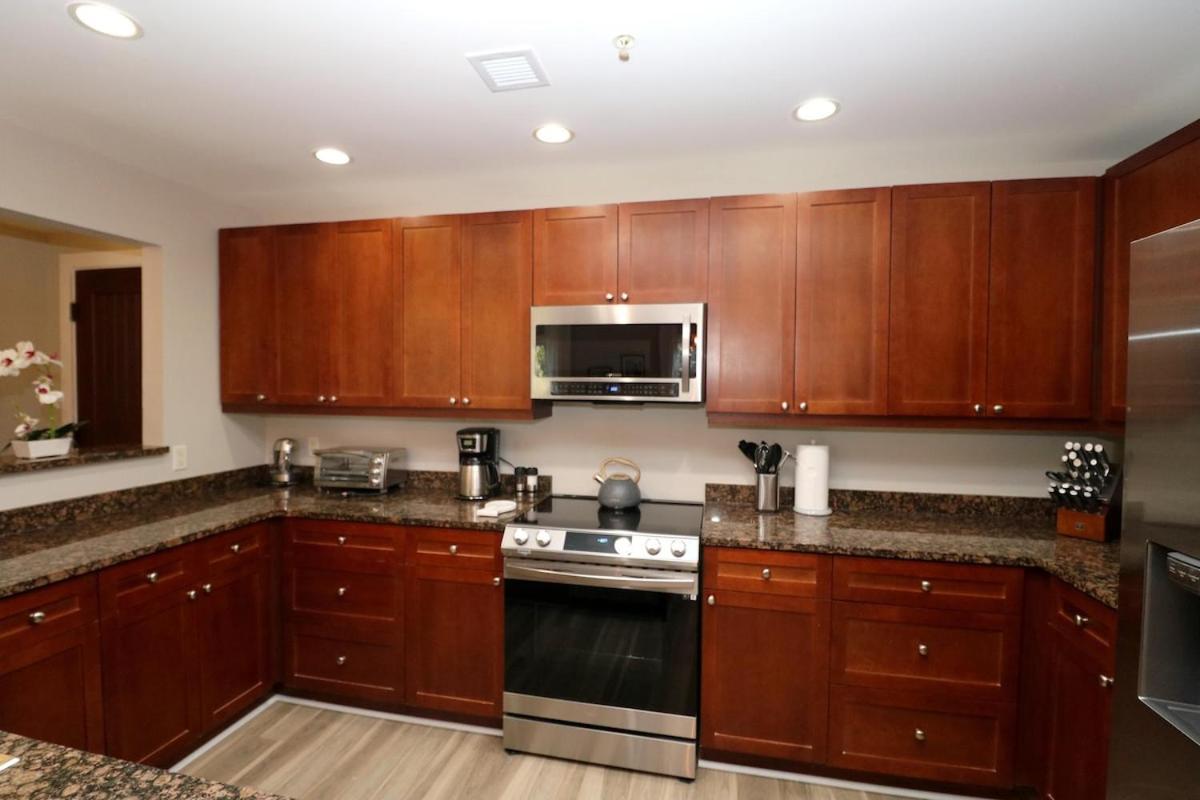 Renovated Beauty With Walk-in Showers 6209p2 Holiday home *