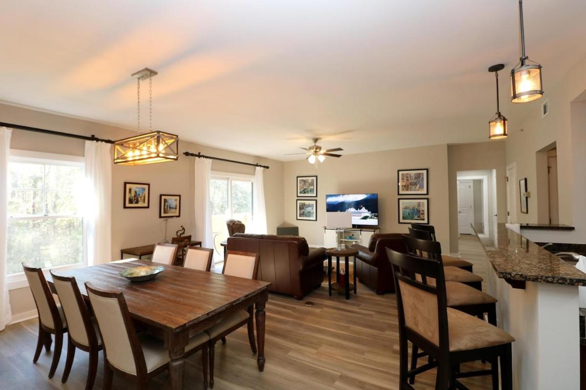 Holiday home Renovated Beauty With Walk-in Showers 6209p2 *
