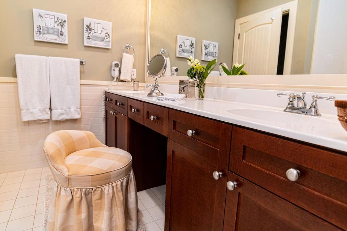 1 Bedroom Floor - Private Balcony & Views 5304