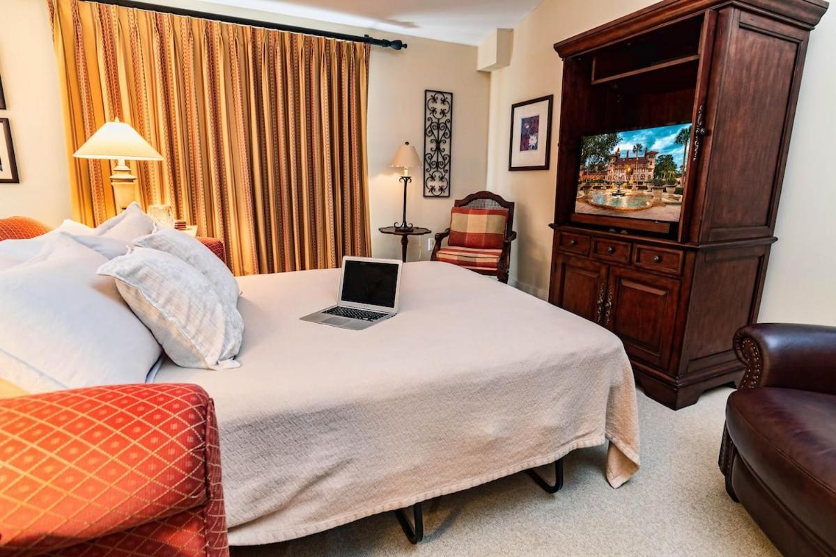 1 Bedroom Floor - Private Balcony & Views 5304 St. Augustine