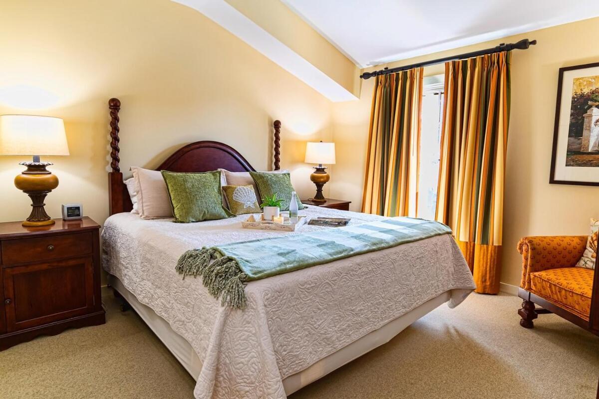 Holiday home 1 Bedroom Floor - Private Balcony & Views 5304