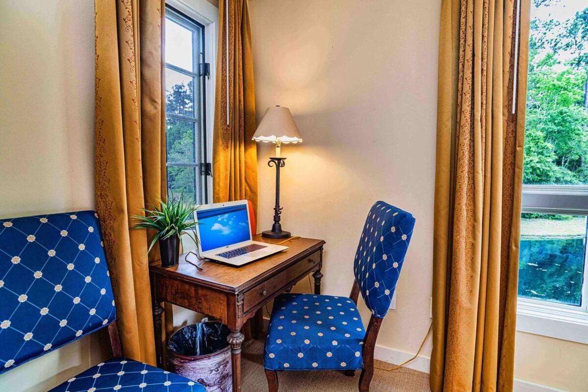 Holiday home Private Views Of Lagoon Pool & Preserve