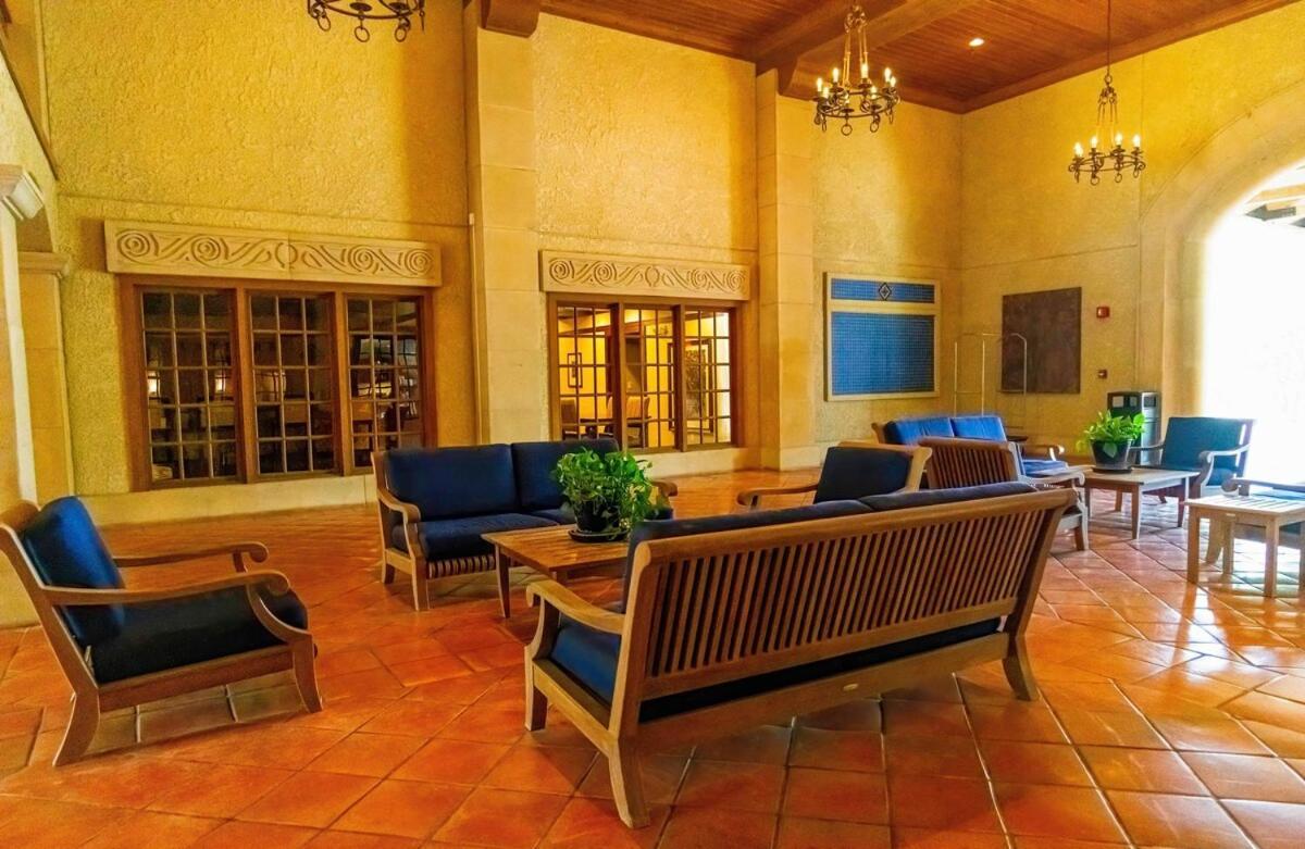 1 Bedroom With Amazing Pool And Courtyard Views 5208 St. Augustine