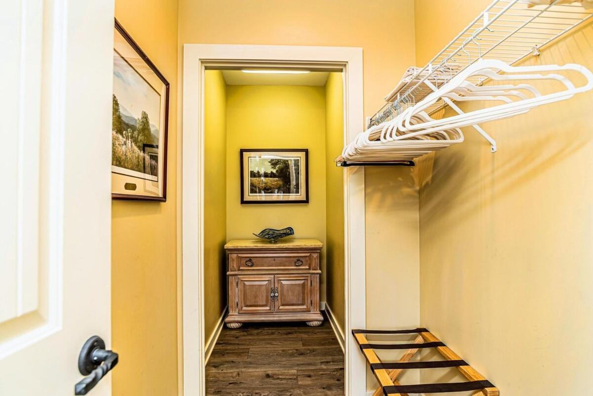 2br - Luxury Vinyl Floors - Pool - Hot Tub - 4304