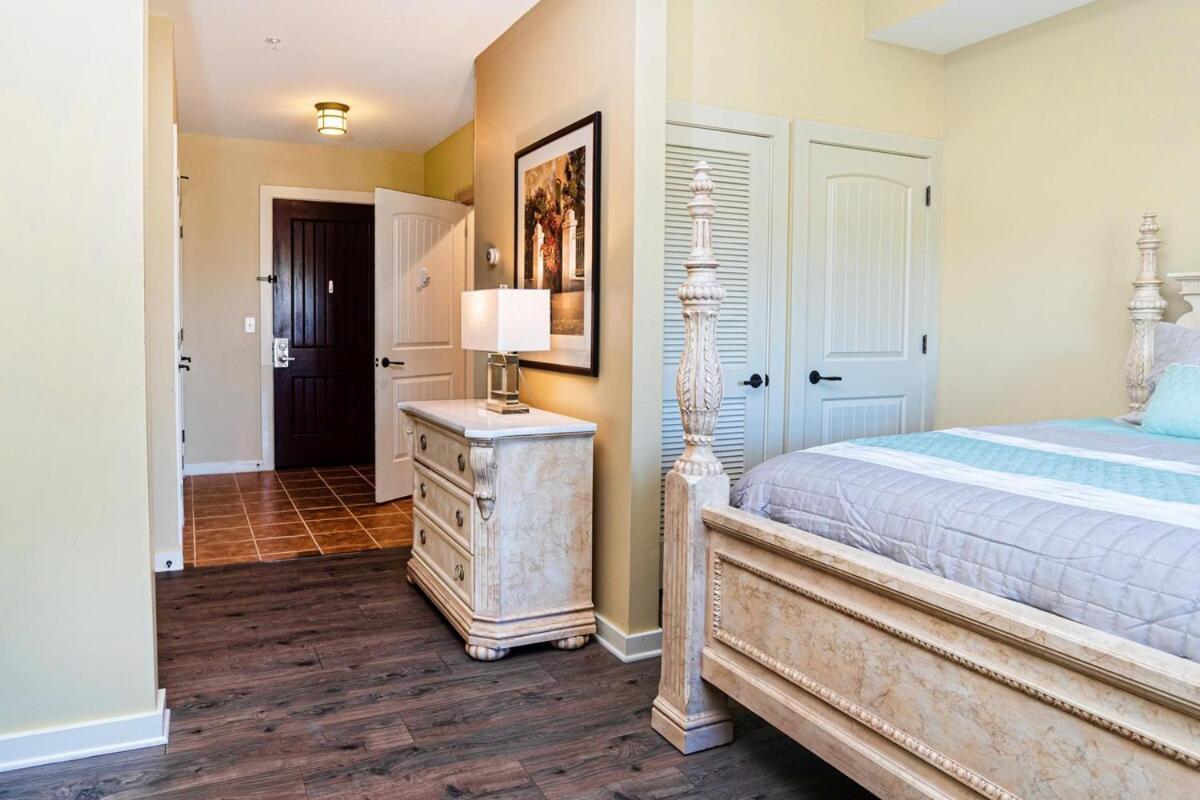 2br - Luxury Vinyl Floors - Pool - Hot Tub - 4304