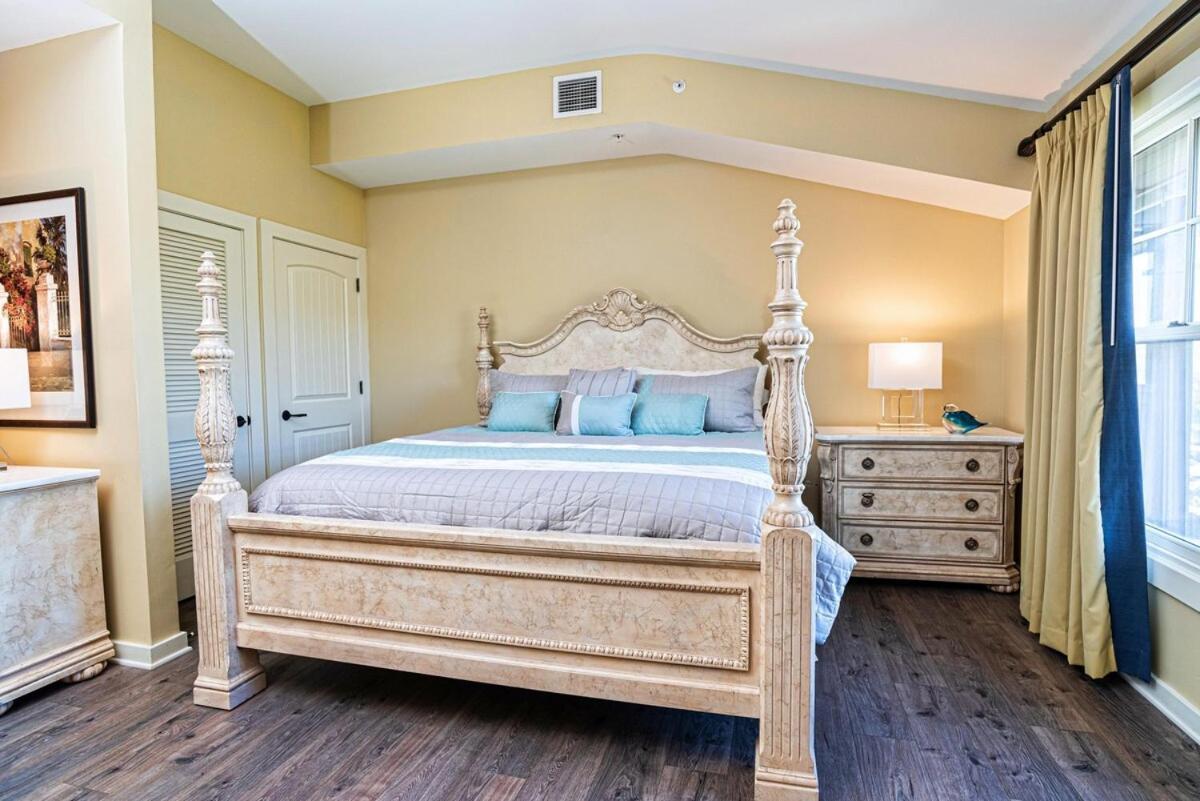 2br - Luxury Vinyl Floors - Pool - Hot Tub - 4304 Holiday home