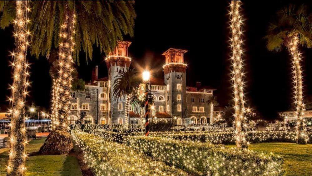 Romantic Getaway - Hot Tub - Pool - Fitness Holiday home St. Augustine