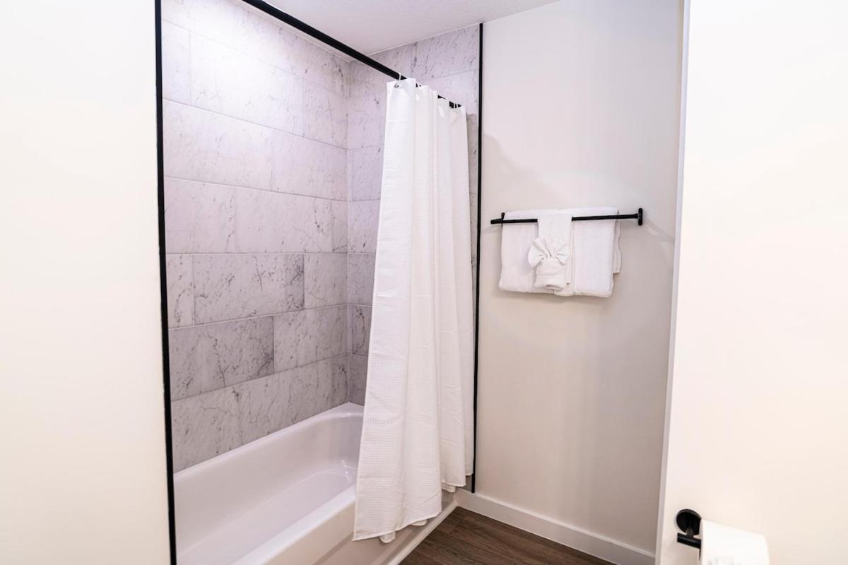 Holiday home New In Quiet Community Near Historic