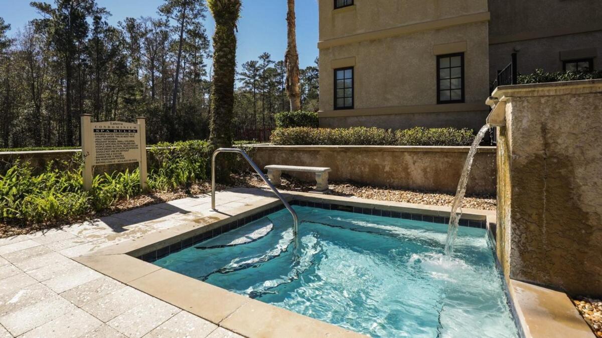 3 King Beds And Balcony With Preserve View