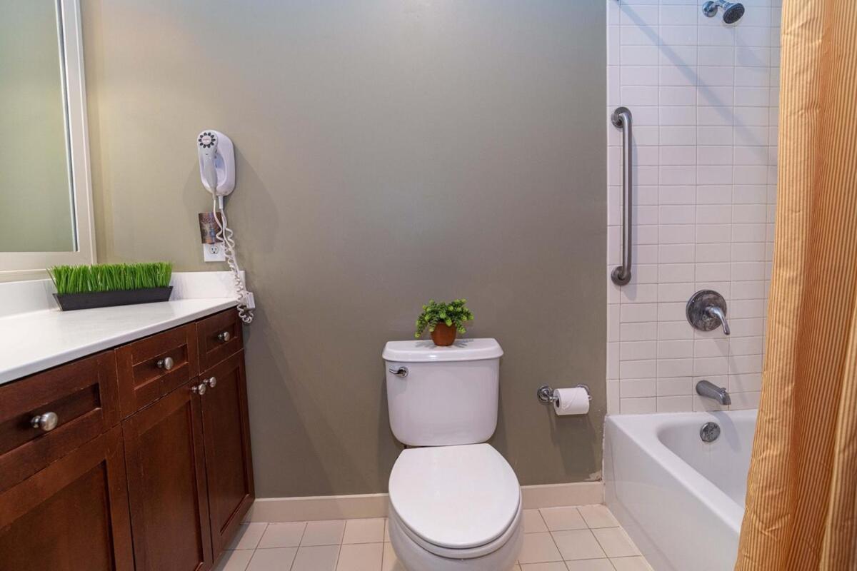 3 King Beds And Balcony With Preserve View Holiday home St. Augustine