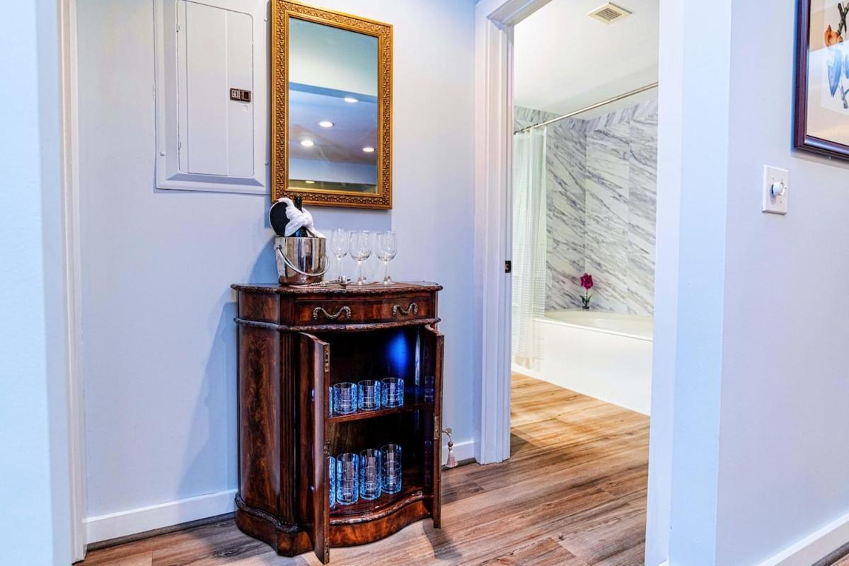 Amazing 1 Bedroom W Private Balcony New Floors And Serene Views * St. Augustine