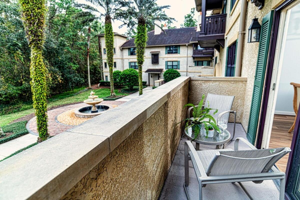 Amazing 1 Bedroom W Private Balcony New Floors And Serene Views *