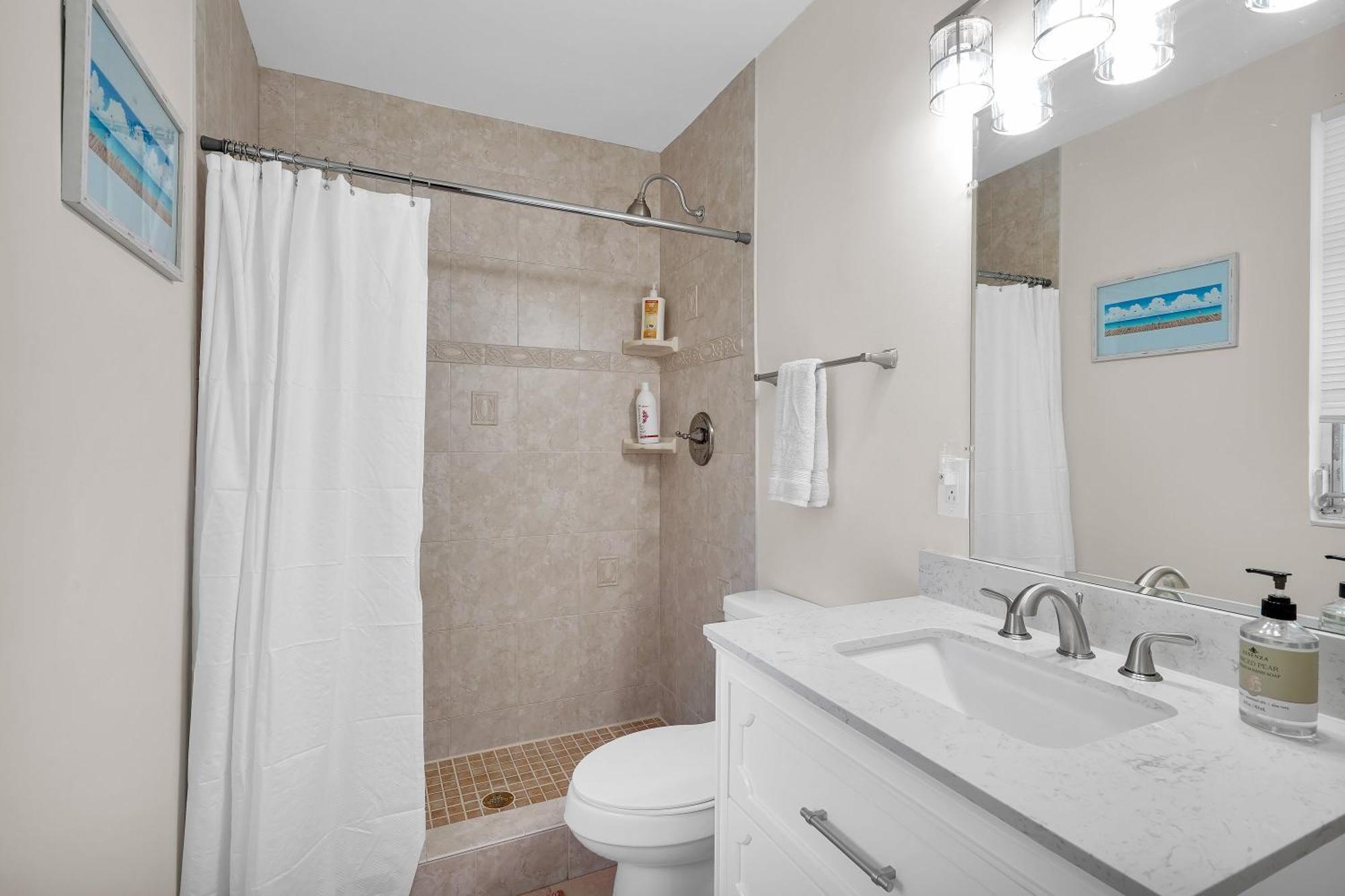 Eternal Summer With Pool Sleeps 9 Guests St. Augustine