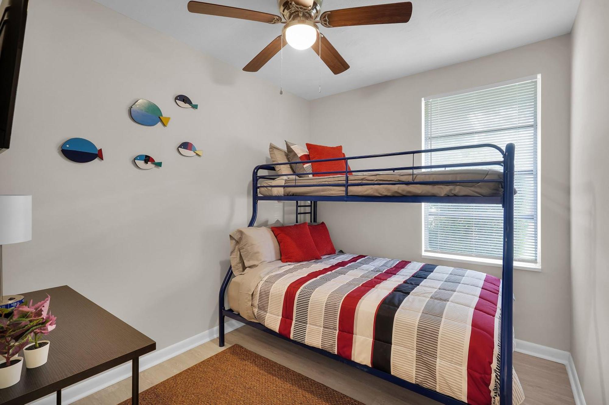 Holiday home Eternal Summer With Pool Sleeps 9 Guests *