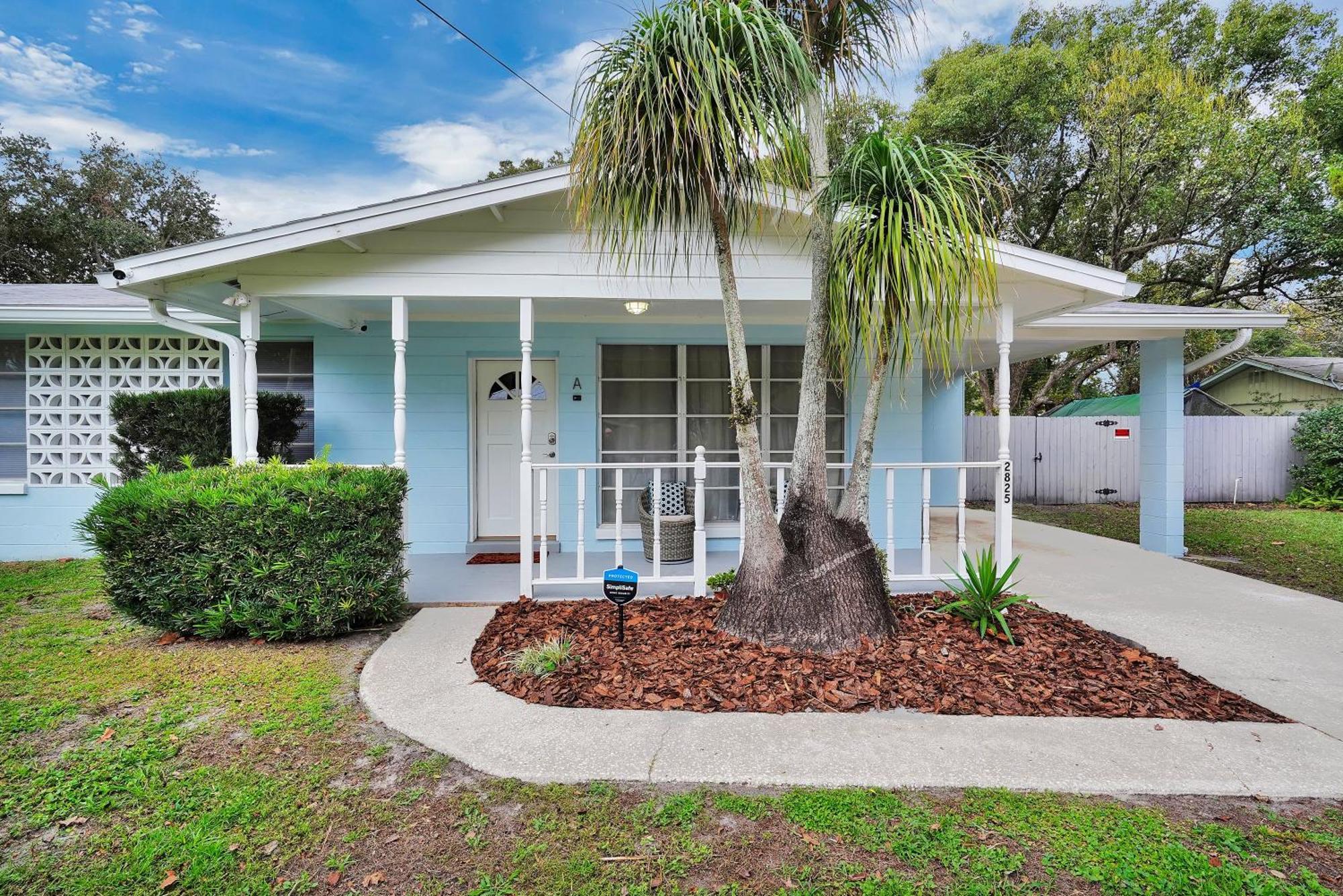 Eternal Summer With Pool Sleeps 9 Guests * St. Augustine