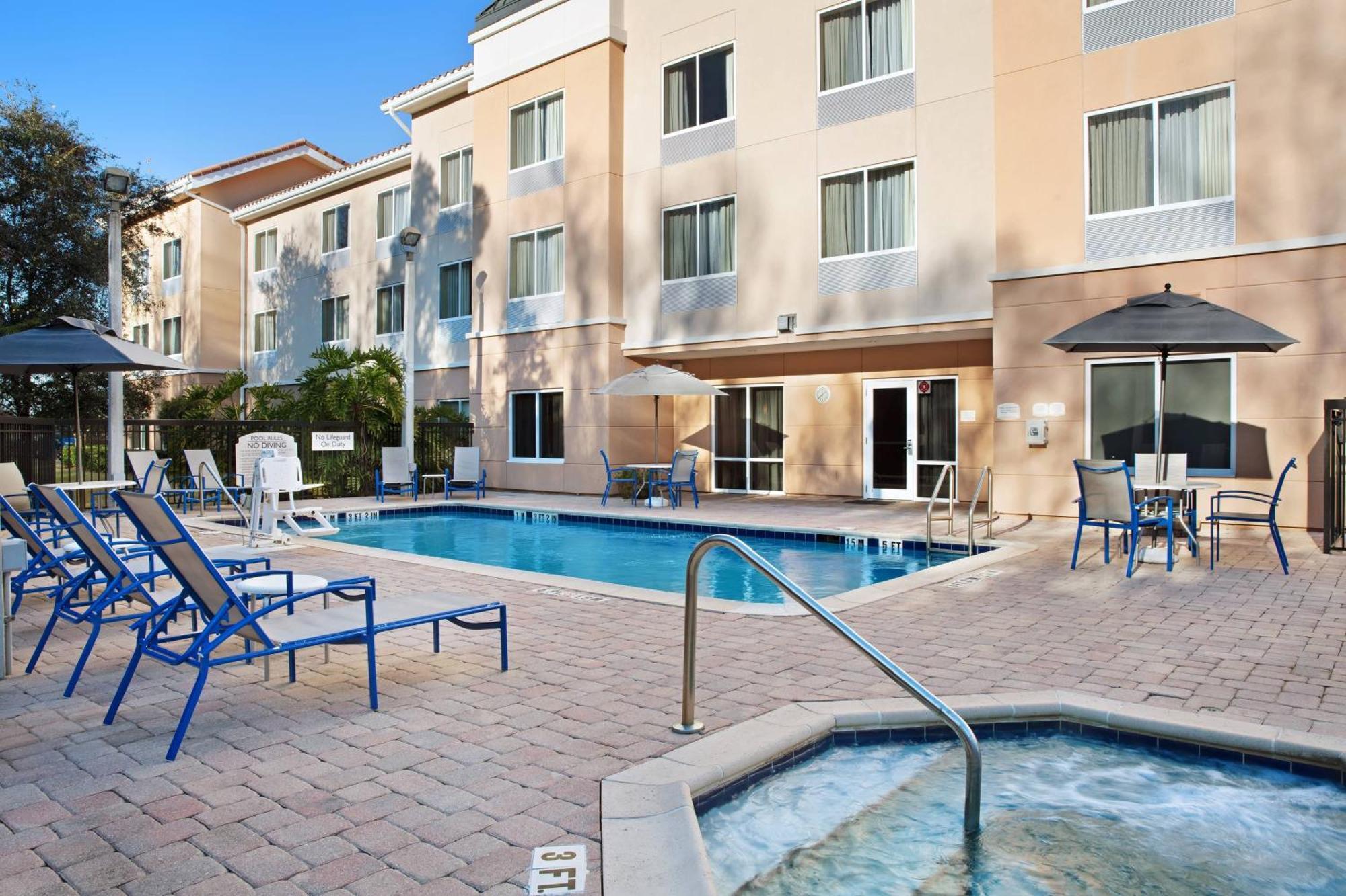 Hotel Fairfield And By Marriott I-95