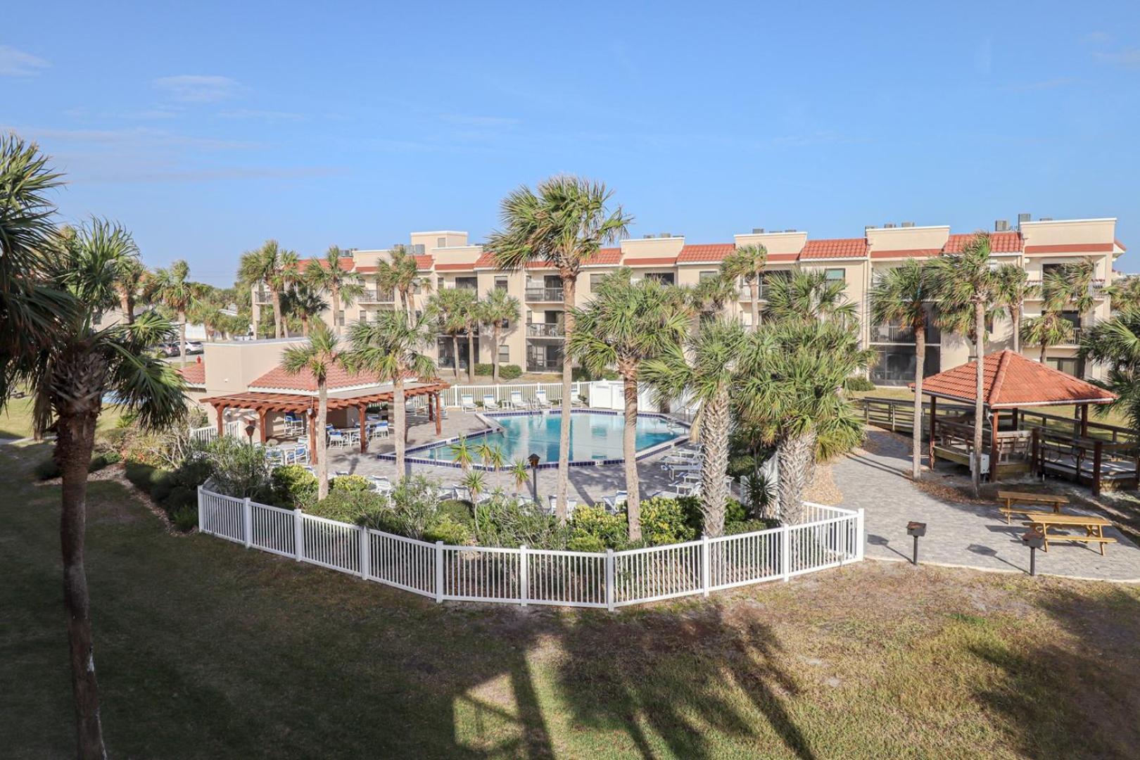 Ocean Village Club O38 *