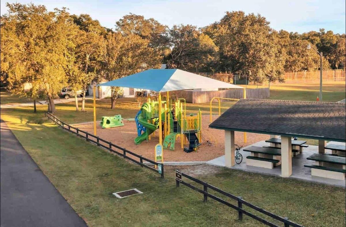Holiday home St Augustine 3 Bdr Petfriendly Fully Fenced Backyard