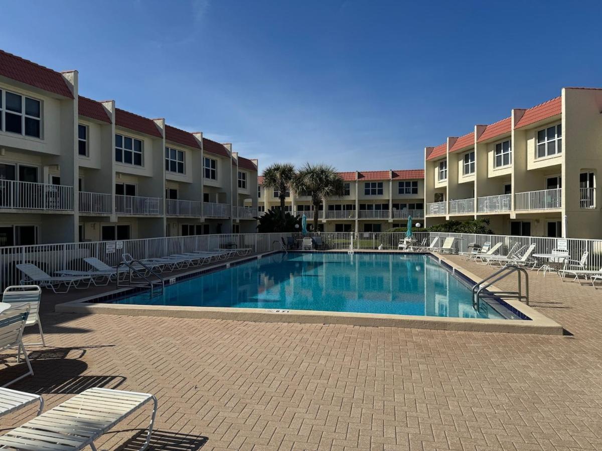 Ocean Front With Pool Ground Floor * St. Augustine
