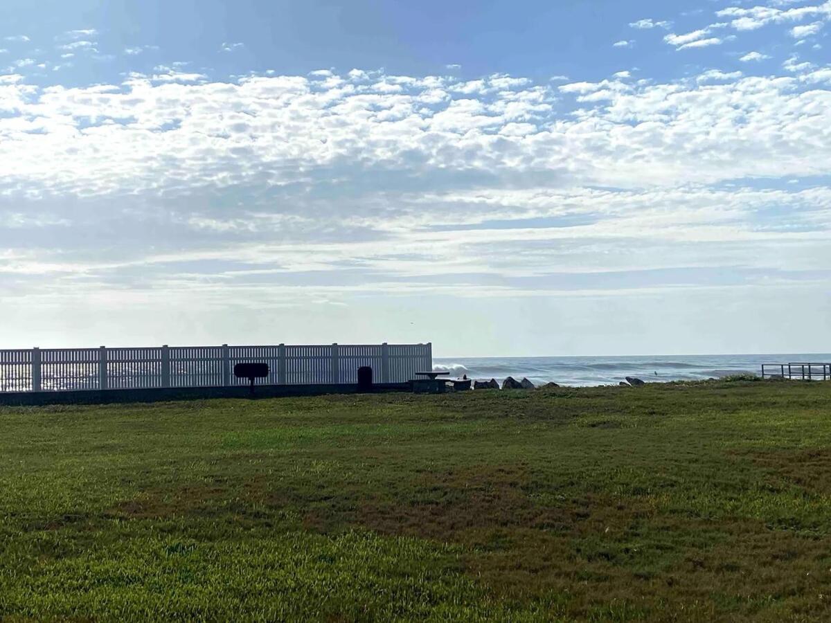 Ocean Front With Pool Ground Floor