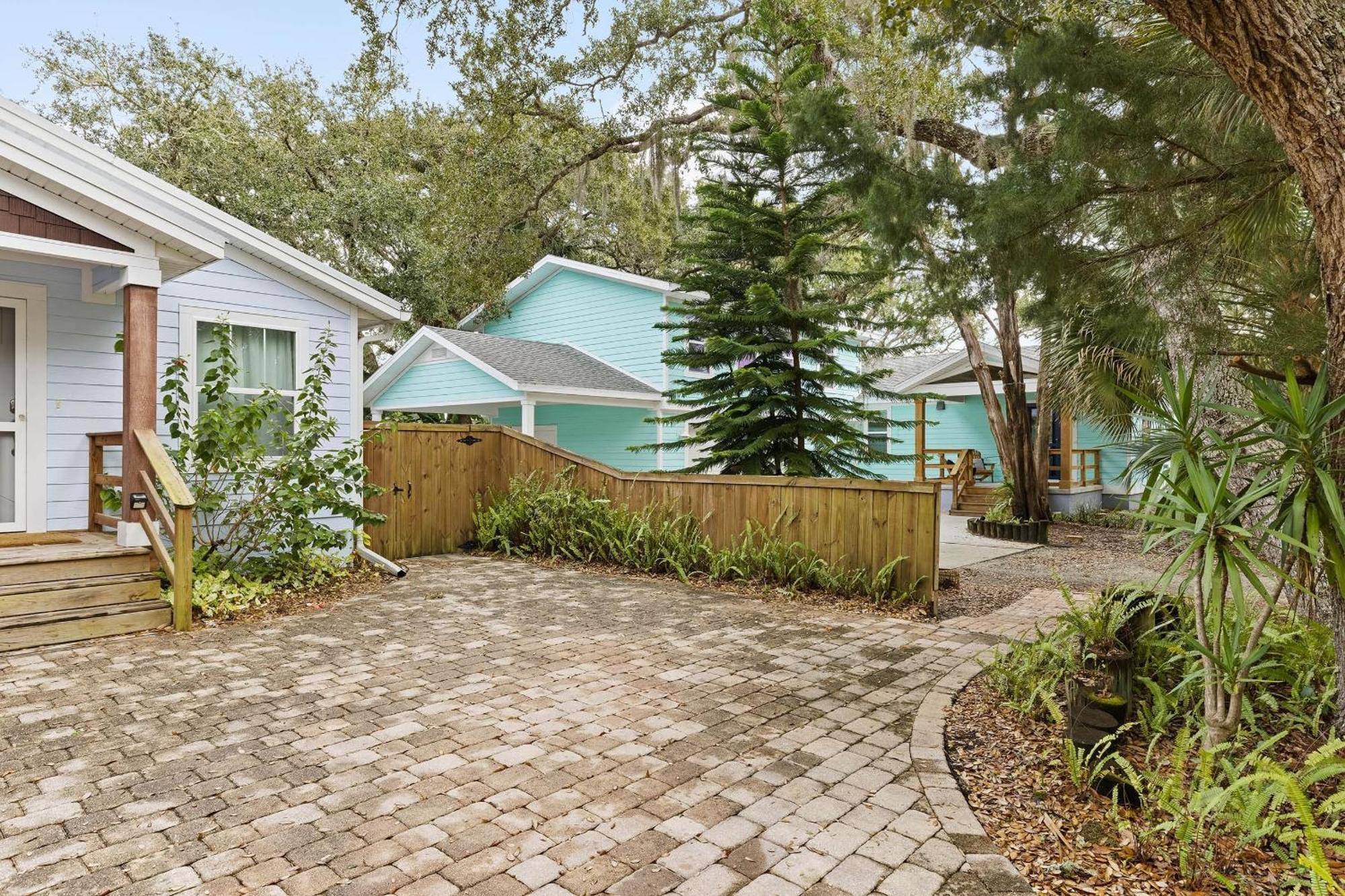 Haven Hidden Grove Buyout 2 Homes - Walk To Hot Tub Game Deck