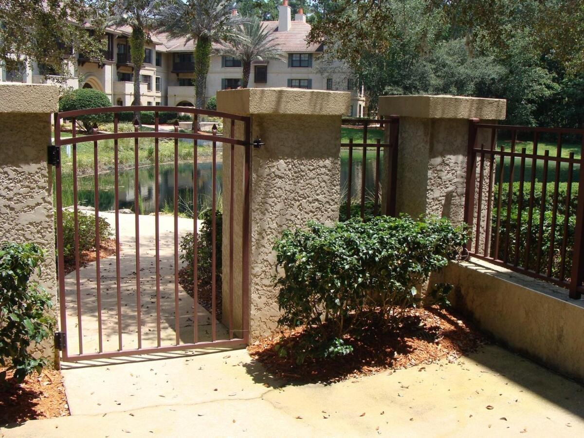 Lagoon Side W Fenced Patio Comm Pool & Hot Tub 5102s Holiday home St. Augustine