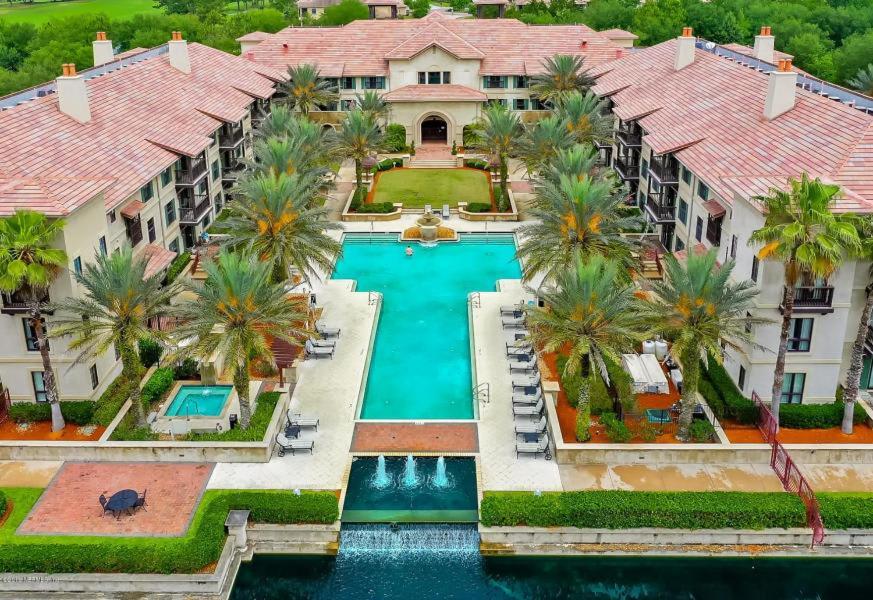 3 Bedroom Lagoon Front With Hard Surface Floors 5109p3 St. Augustine
