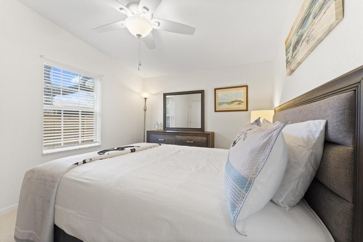 Coastal Canal Holiday home *
