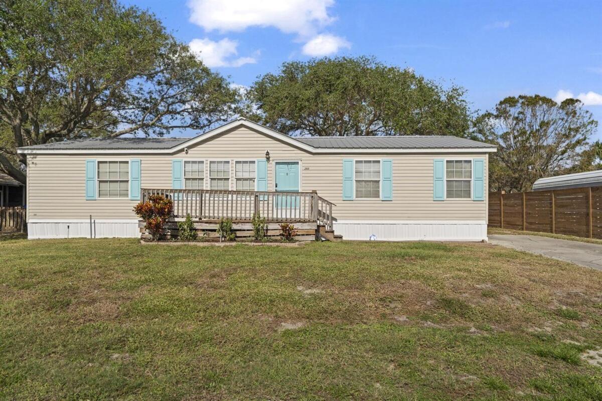 Coastal Canal Holiday home *