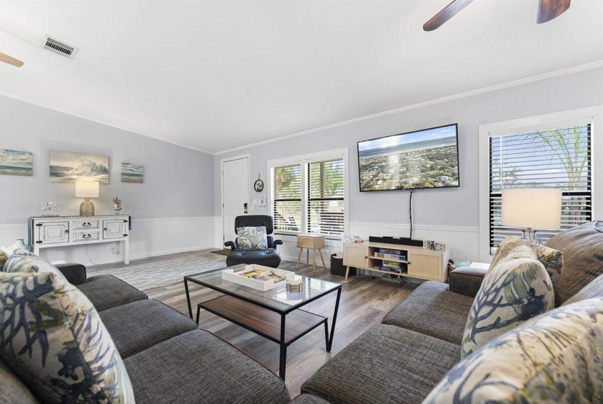 Treasure 3 Min To The 3bed 2bath Pr St. Augustine