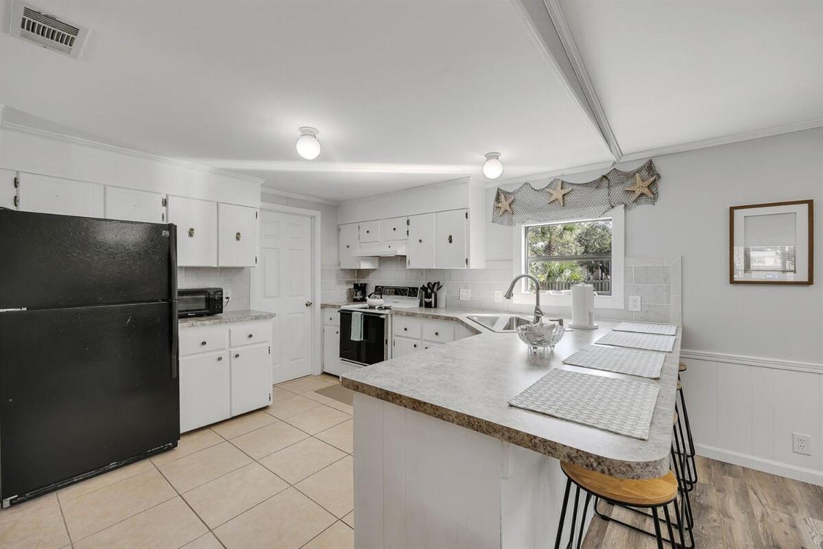 Treasure 3 Min To The 3bed 2bath Pr St. Augustine