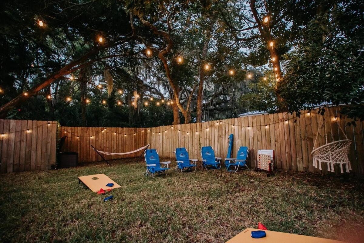 New Coastal 3br Retreat - 1 Mile To Historic Downtown, Short Drive To Beach, Waffle Bar And Patio