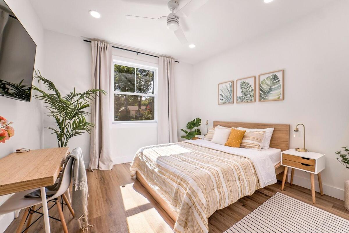 New Coastal 3br Retreat - 1 Mile To Historic Downtown, Short Drive To Beach, Waffle Bar And Patio St. Augustine