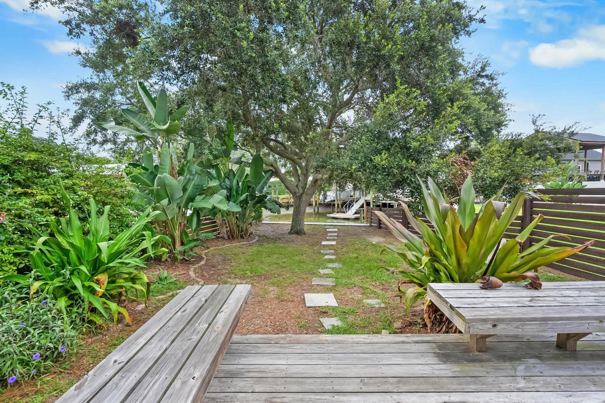 Coral Cottage, Stylish On Canal, Walkable To Beach, Private Parking * St. Augustine