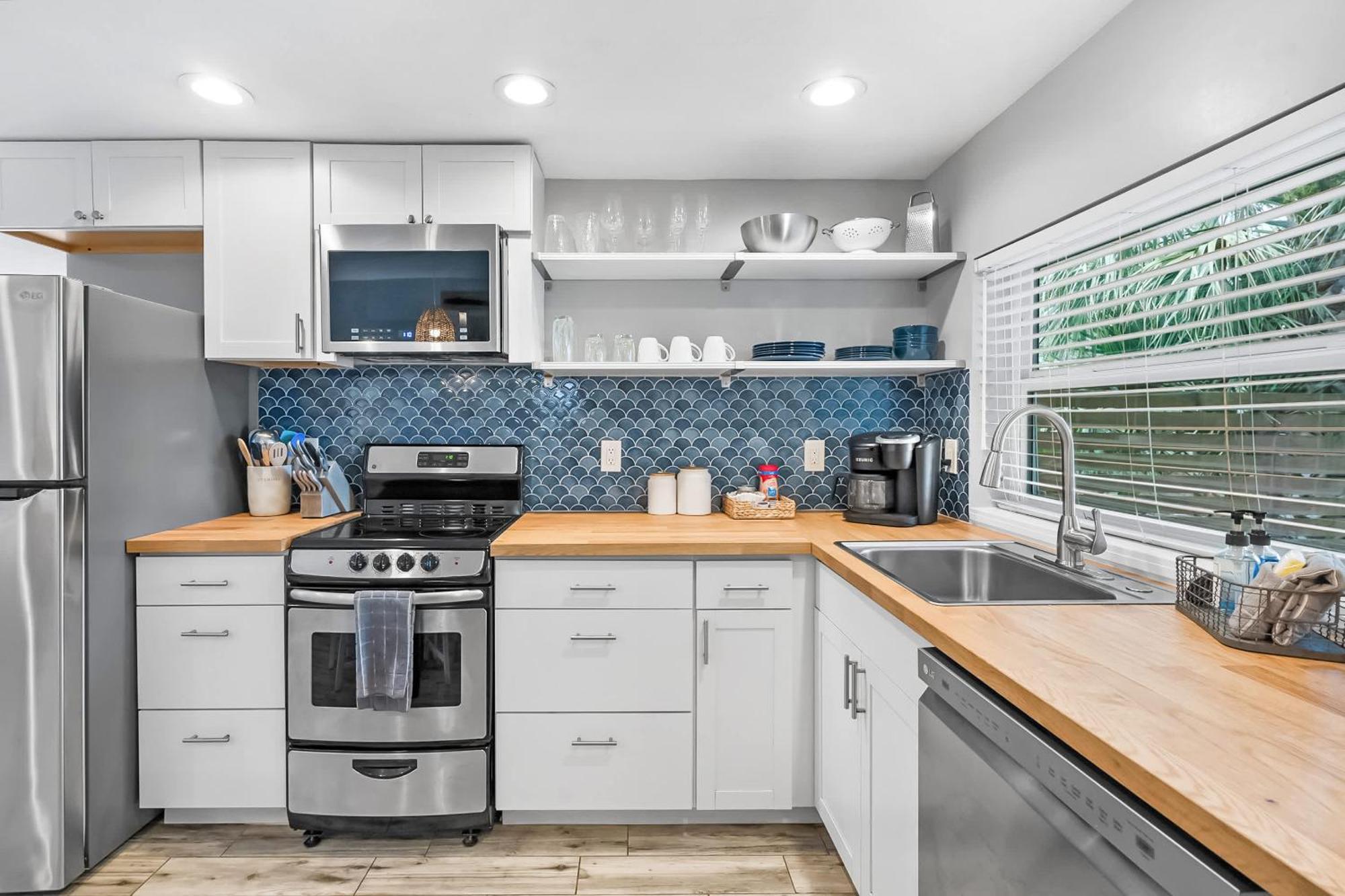 Apartment Coral Cottage, Stylish On Canal, Walkable To Beach, Private Parking St. Augustine
