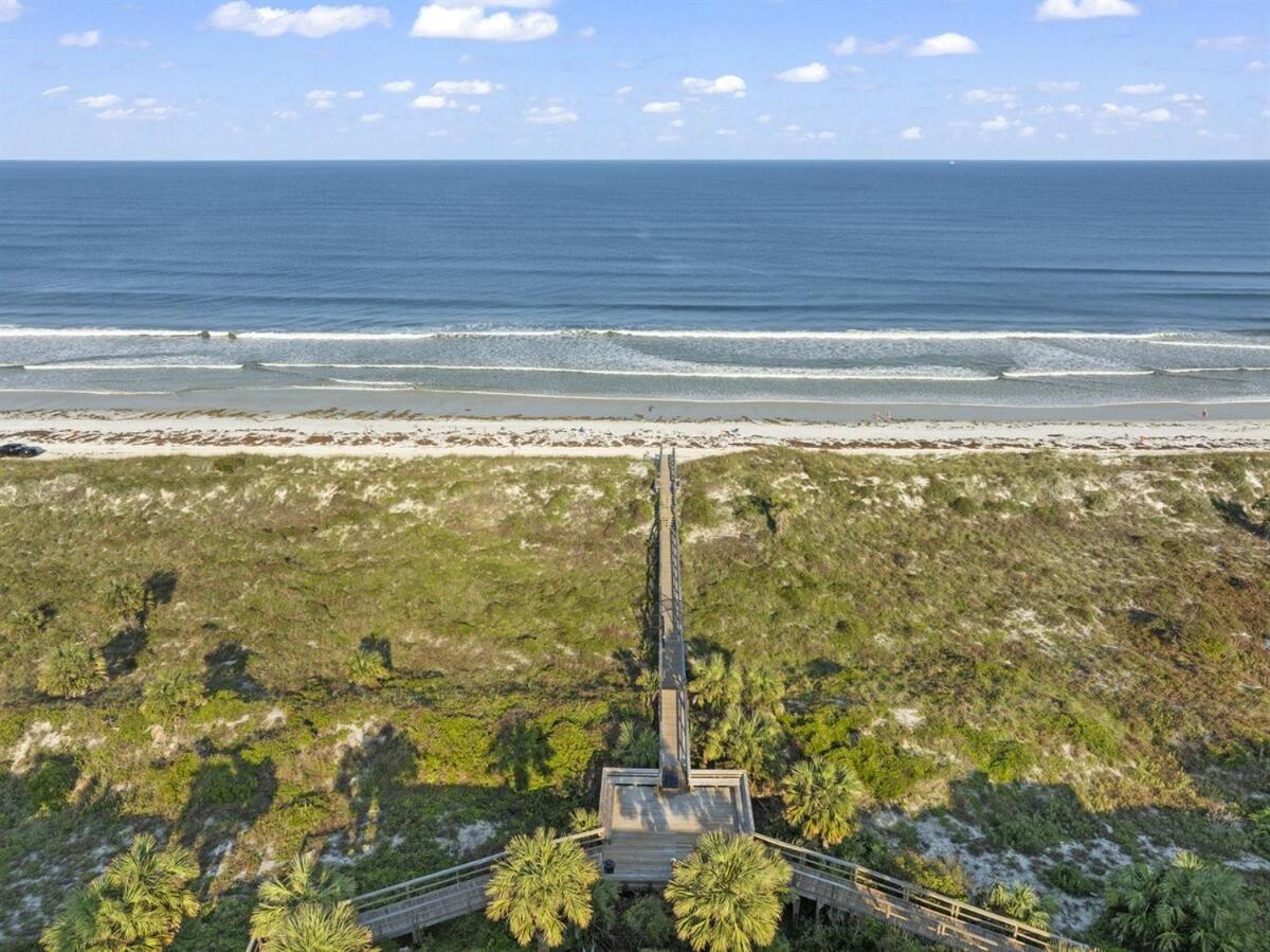 Apartment Beachfront Getaway 2br-2ba St. Augustine