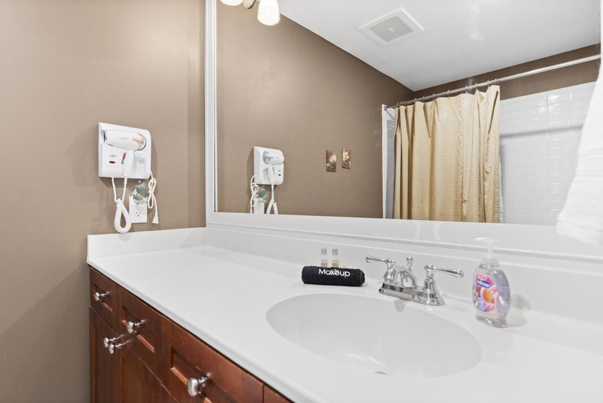 Apartment Golfers Getaway Pool, Jacuzzi & In Wgv *