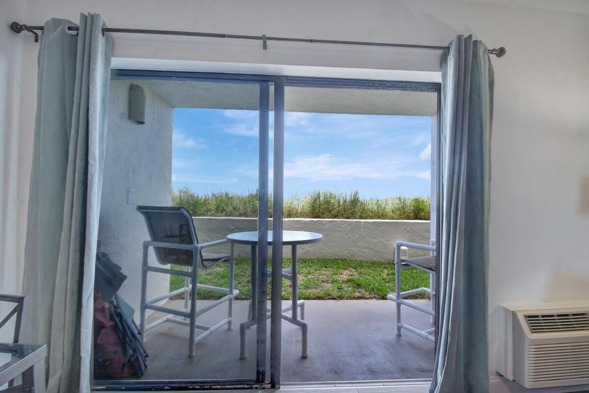 130 Direct Ocean Front 1 Bedroom With Heated Pool * St. Augustine
