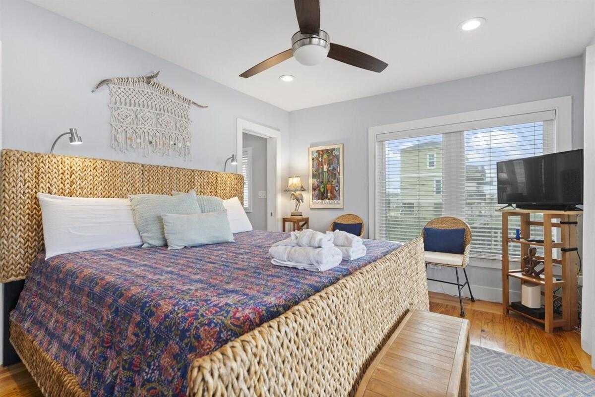 Holiday home Oceanfront Oasis House - Pet Friendly *