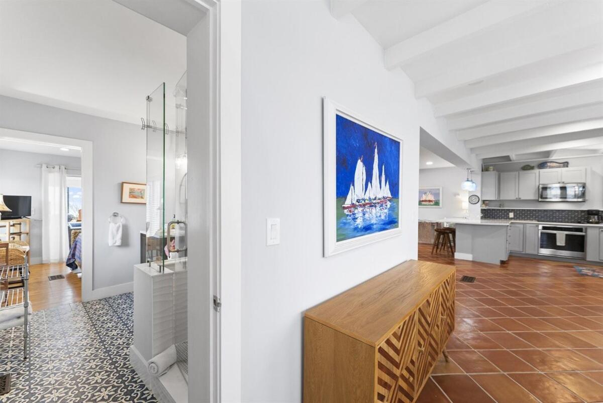 Oceanfront Oasis House - Pet Friendly