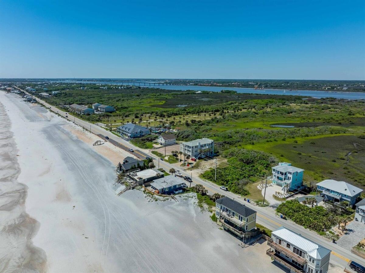 Oceanfront Oasis House - Pet Friendly