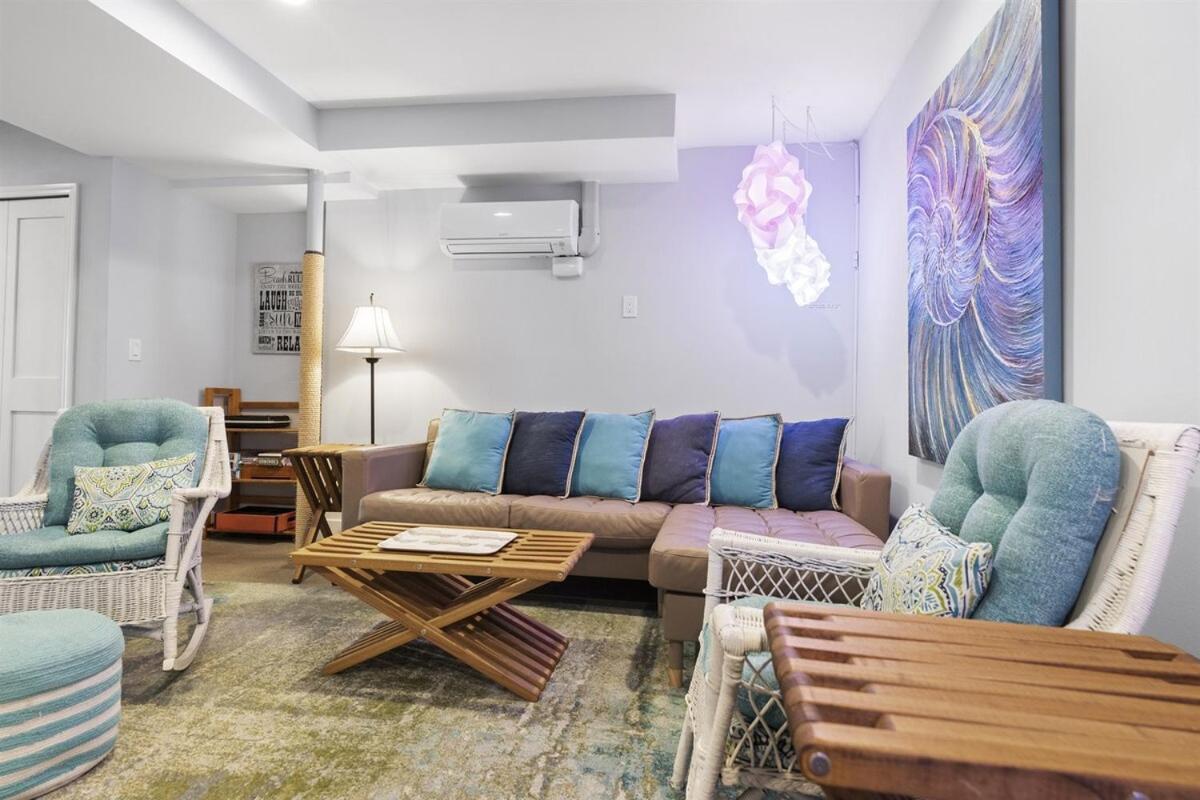 Oceanfront Oasis House - Pet Friendly Holiday home