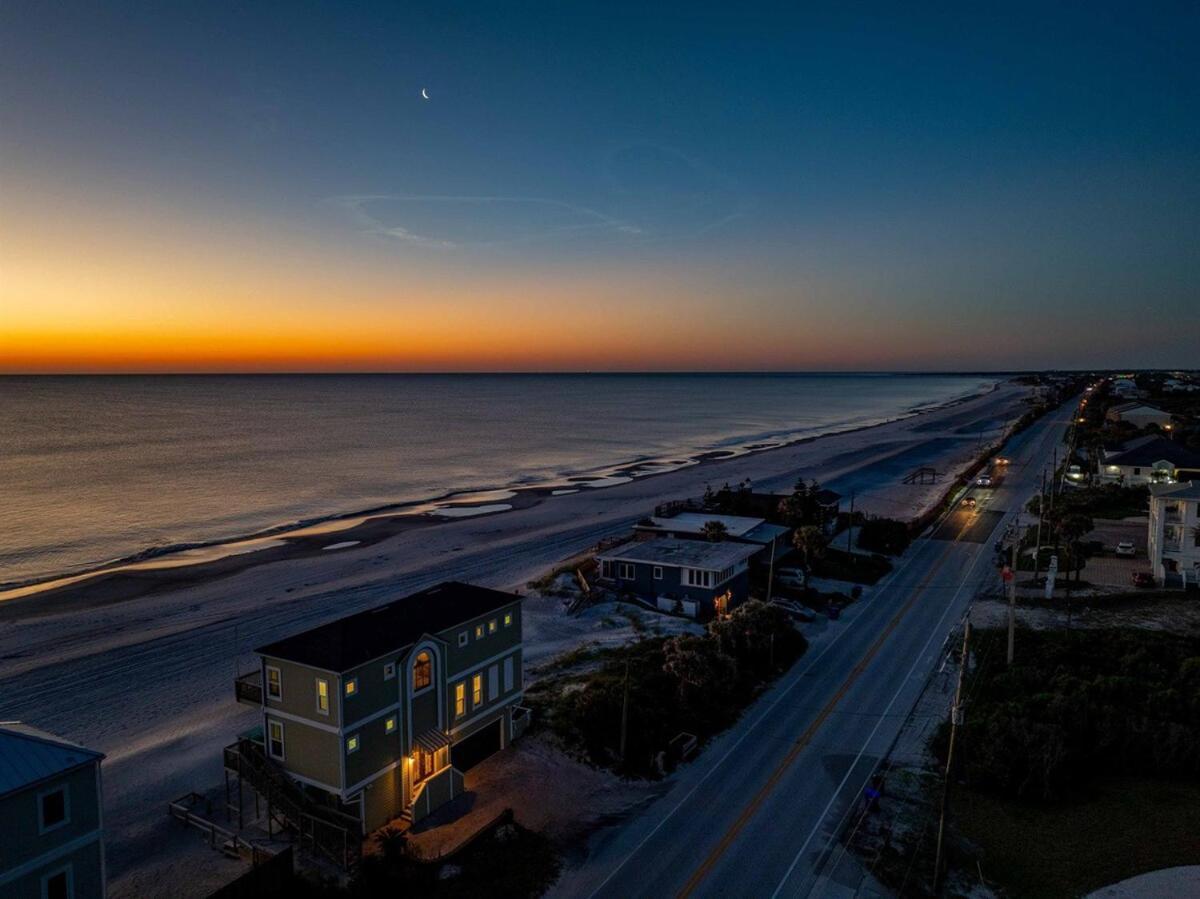 Oceanfront Oasis House - Pet Friendly *