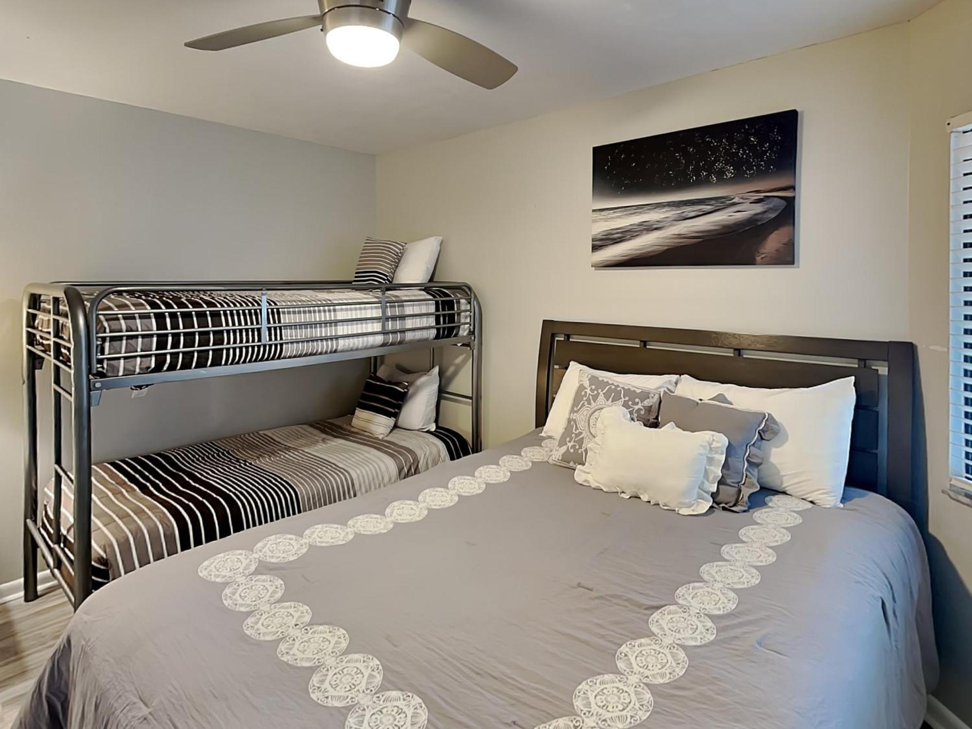 Apartment Ocean Village Club J24