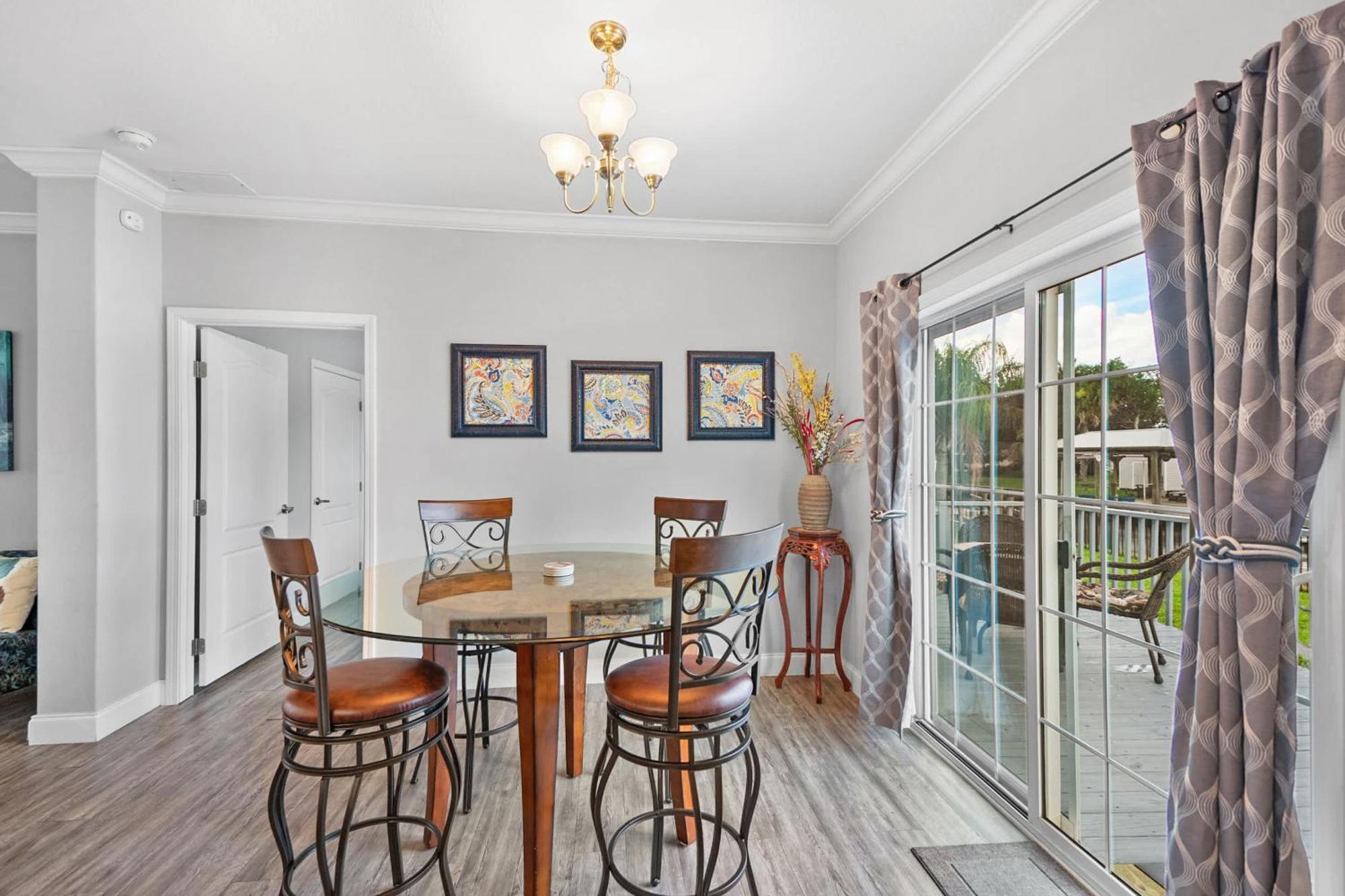 Holiday home Canal Front Home! Walk To Beach, Porch, Fishing St. Augustine