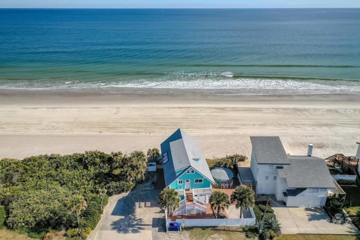 Oceanfront, Serenity Under The Sea, Tiki Bar And Grand Deck! Holiday home *