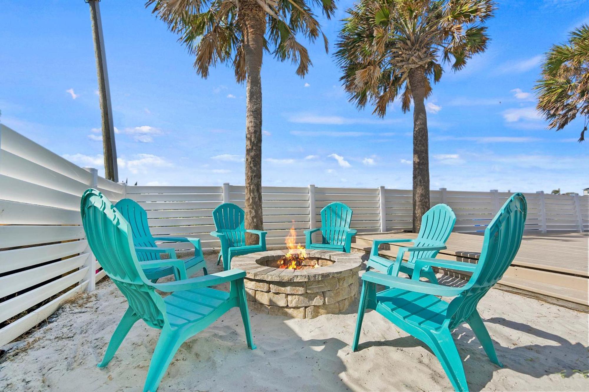 Oceanfront, Serenity Under The Sea, Tiki Bar And Grand Deck!