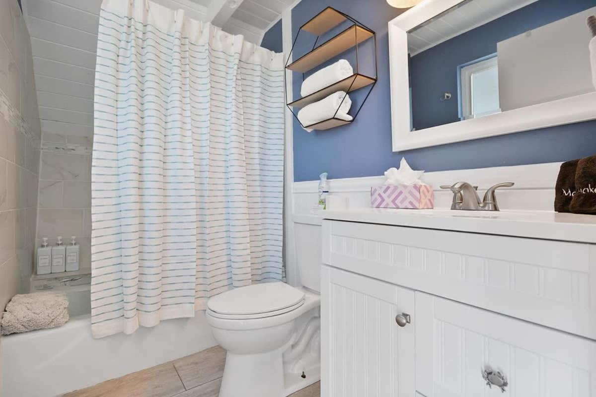 Oceanfront, Serenity Under The Sea, Tiki Bar And Grand Deck! Holiday home St. Augustine
