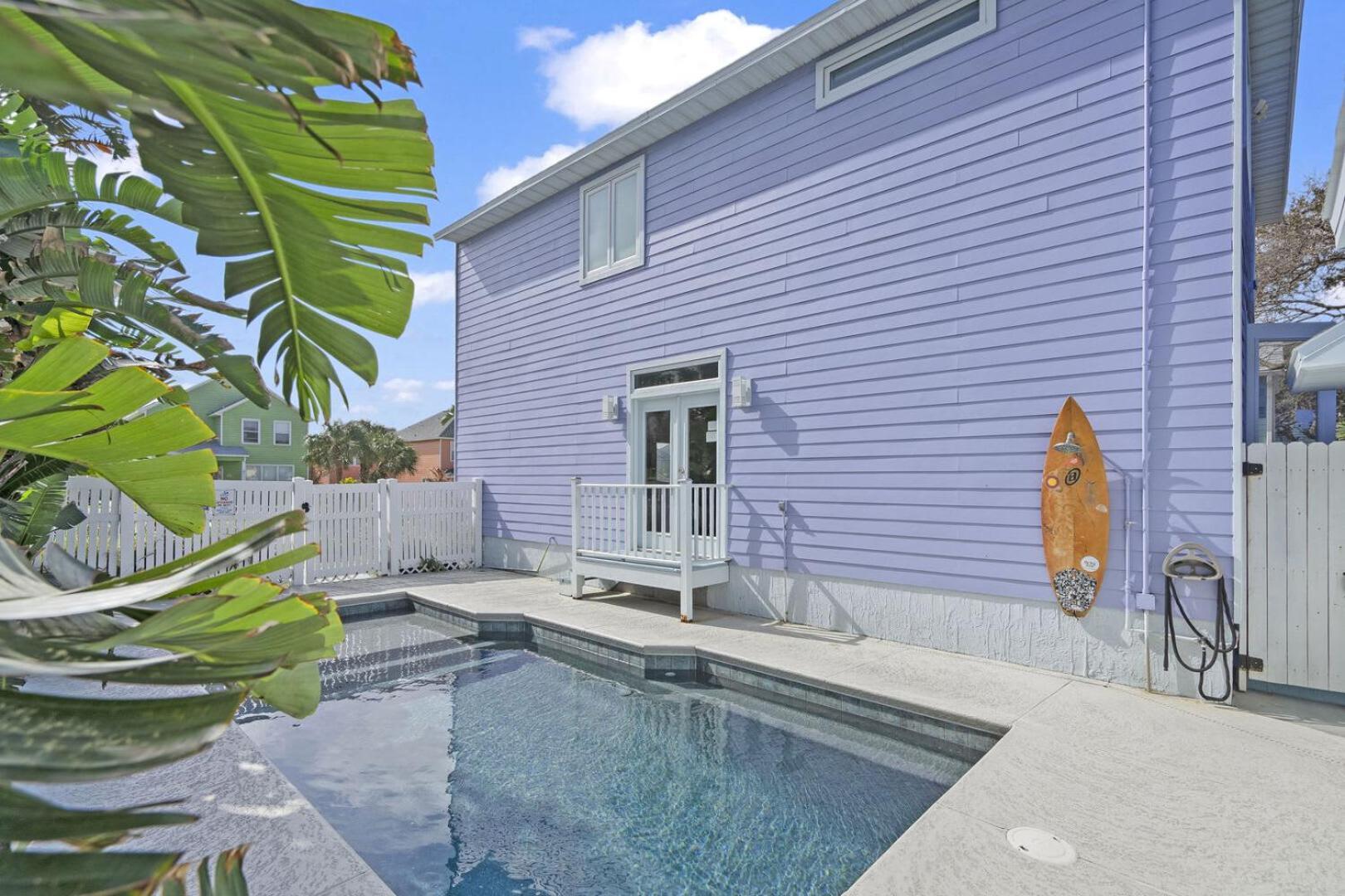 Heated Pool Costa Rica Style Sleeps 10 Steps To Sand, Dogs Ok Holiday home *