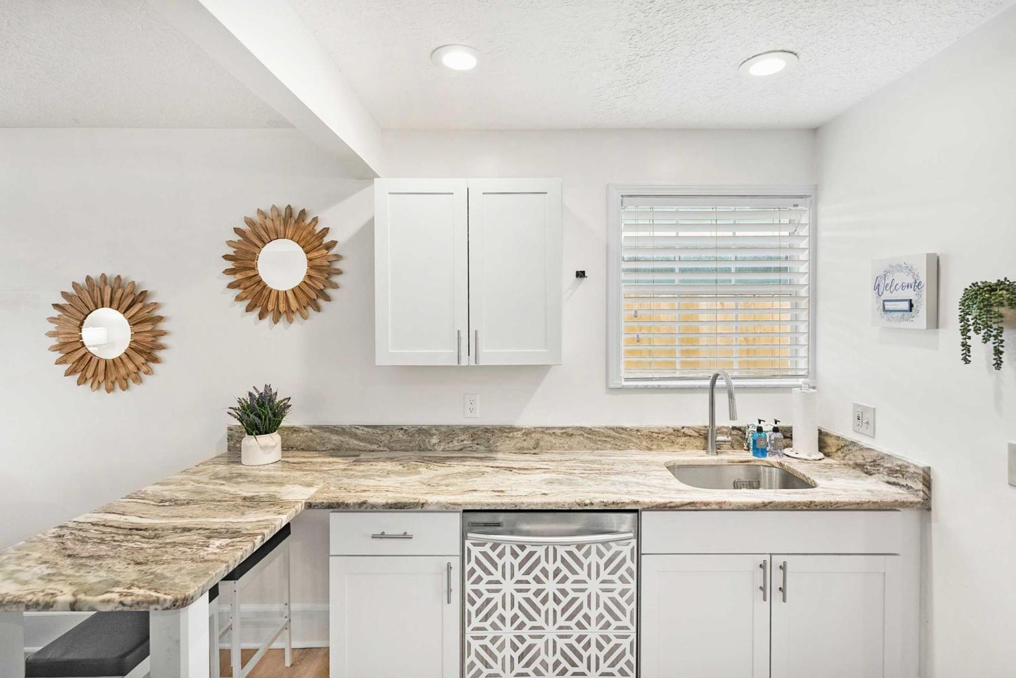 Dog Friendly Just North Of Historic St Aug *